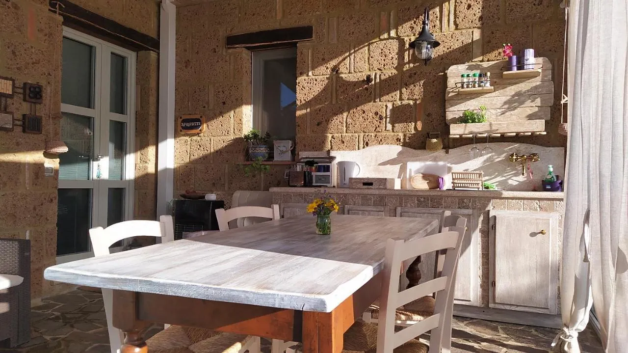 Farm stay Agriturismo La Dependance Sorano